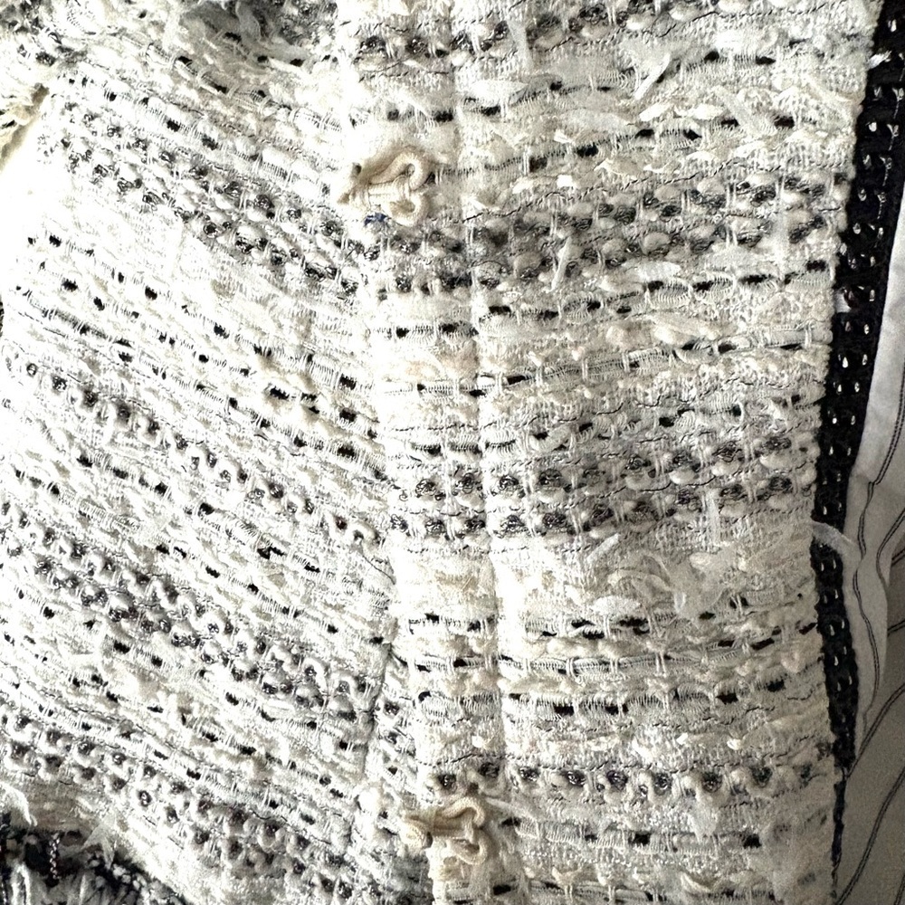 ALICE+OLIVIA White & Black
Cotton Tweed Cropped Jacket - Picture 4 of 6